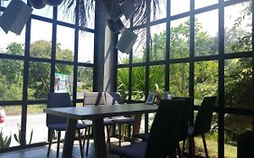 Vish Hotel And Cafe
